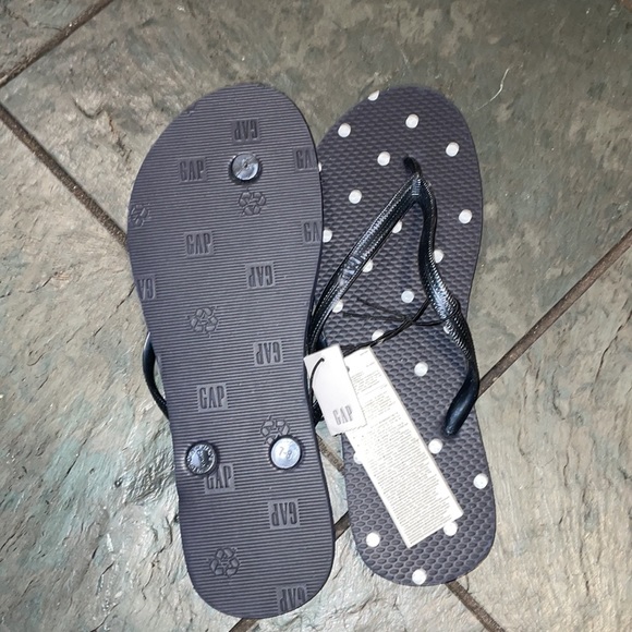 NWT Gap Womens LOGO Flip Flops SIZE 7 - Picture 3 of 6